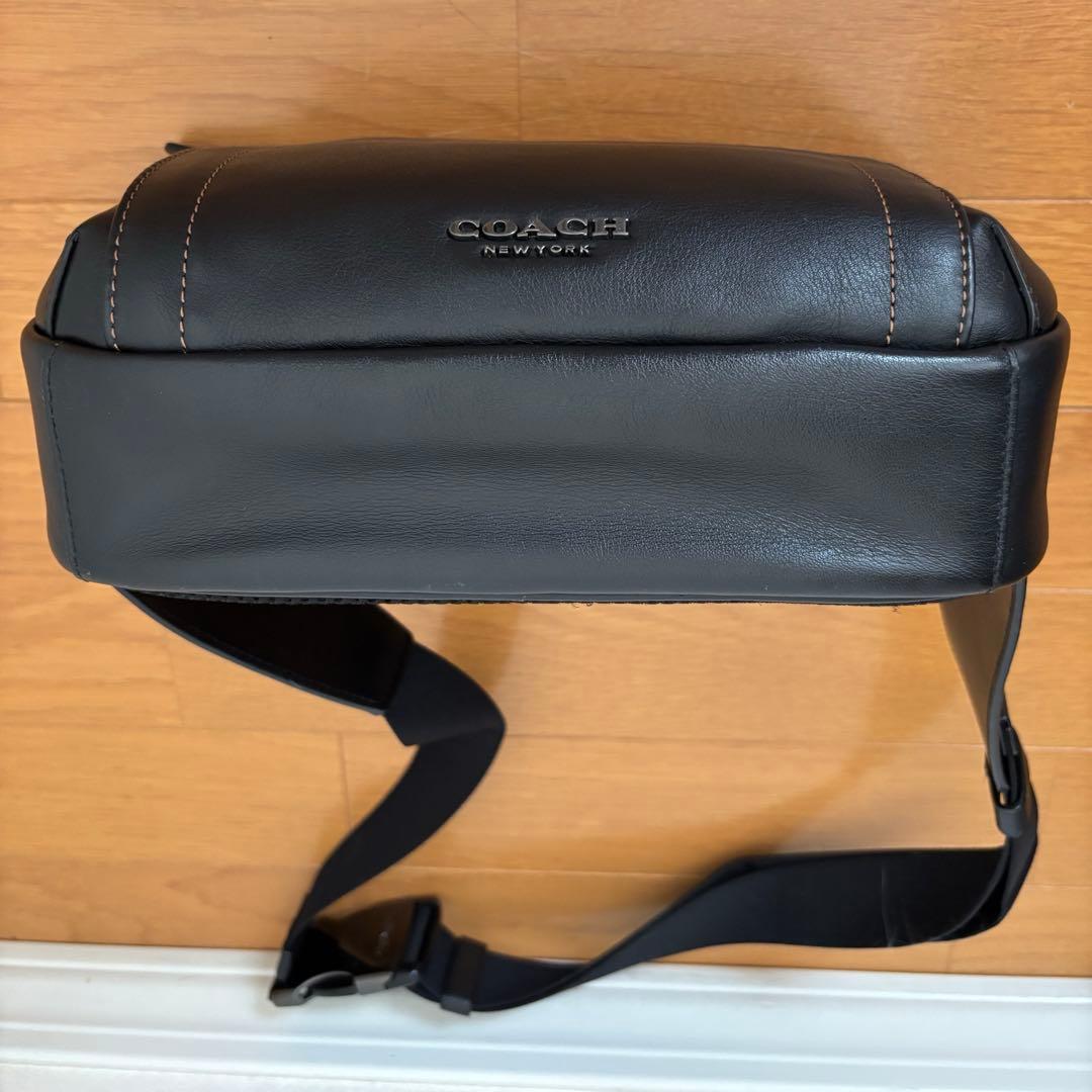 COACH 黒　メンズ ボディ ウエストバッグ