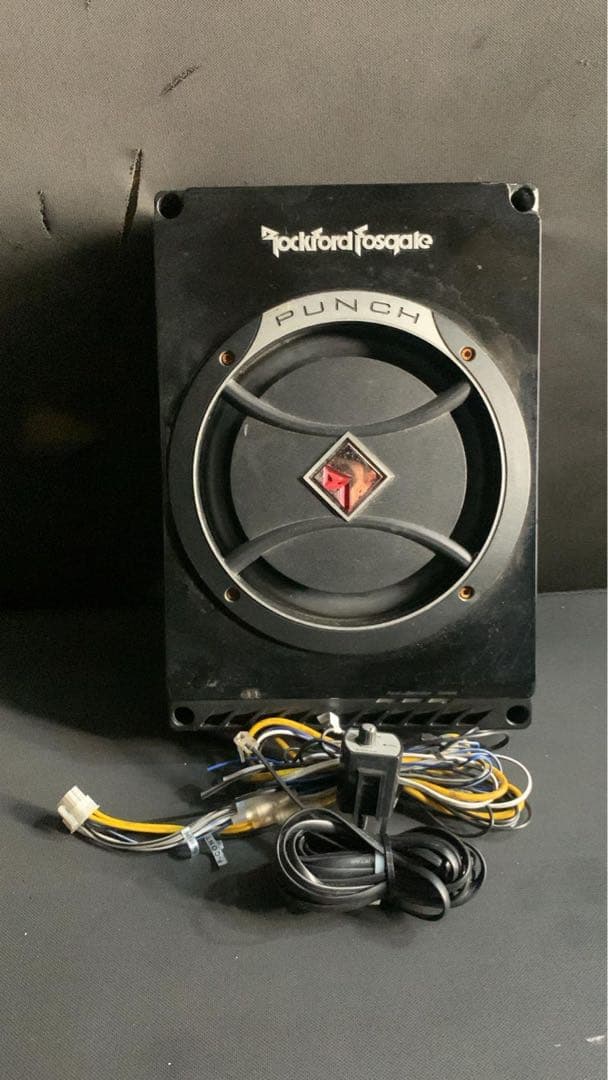 Rockford Fosgate JPS-100-8 パワードサブウーファー