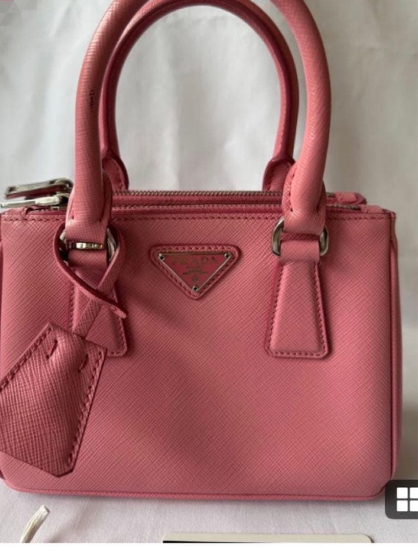 Prada ピンク サフィアーノレザー ハンドバッグ