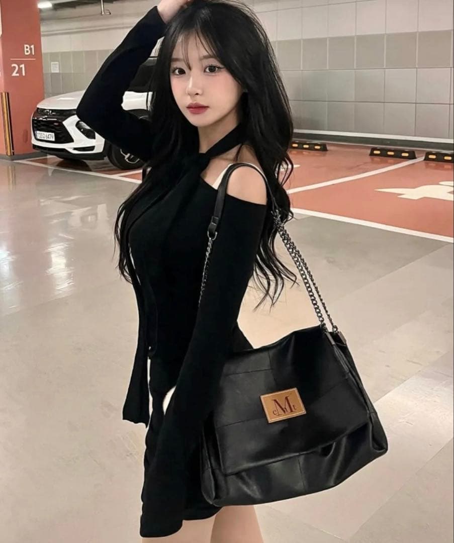 MUSENT ムセント チェーンショルダーバッグ