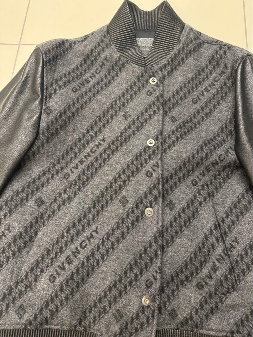 GIVENCHY Black Chain Bomber Jacket ジャケット