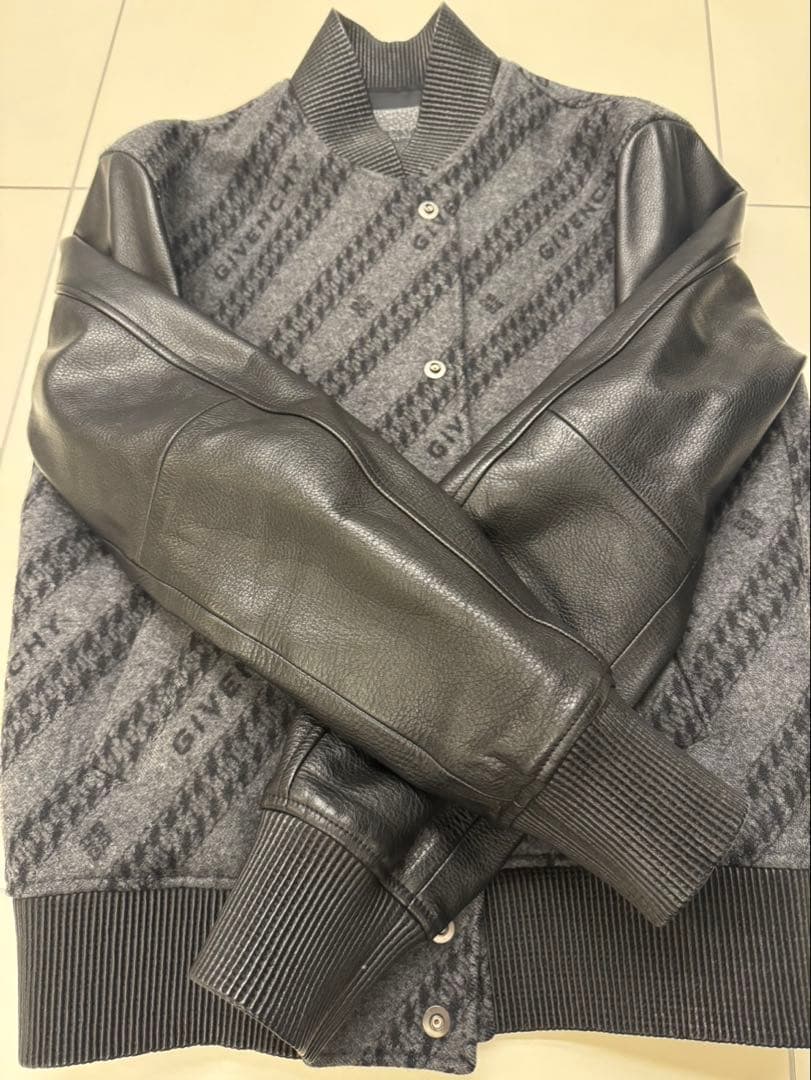 GIVENCHY Black Chain Bomber Jacket ジャケット