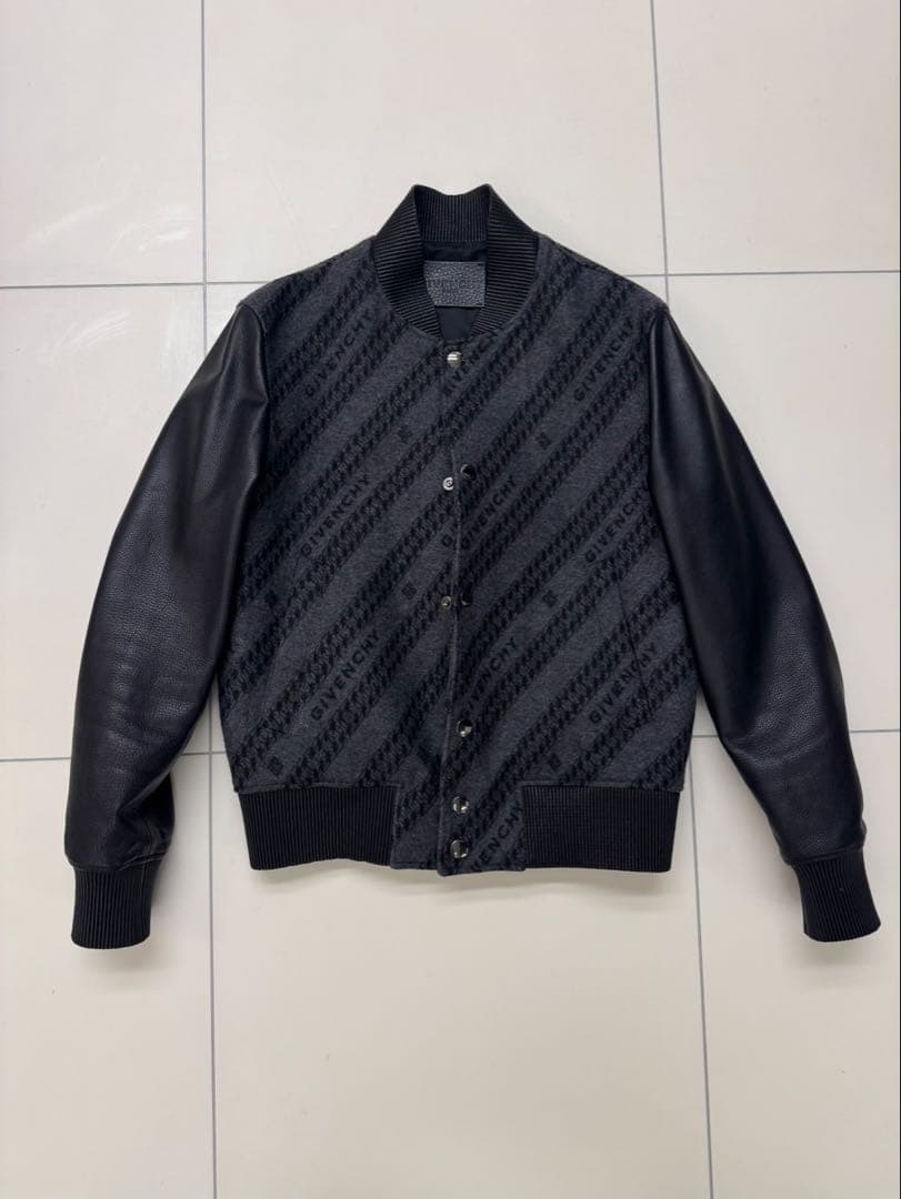 GIVENCHY Black Chain Bomber Jacket ジャケット