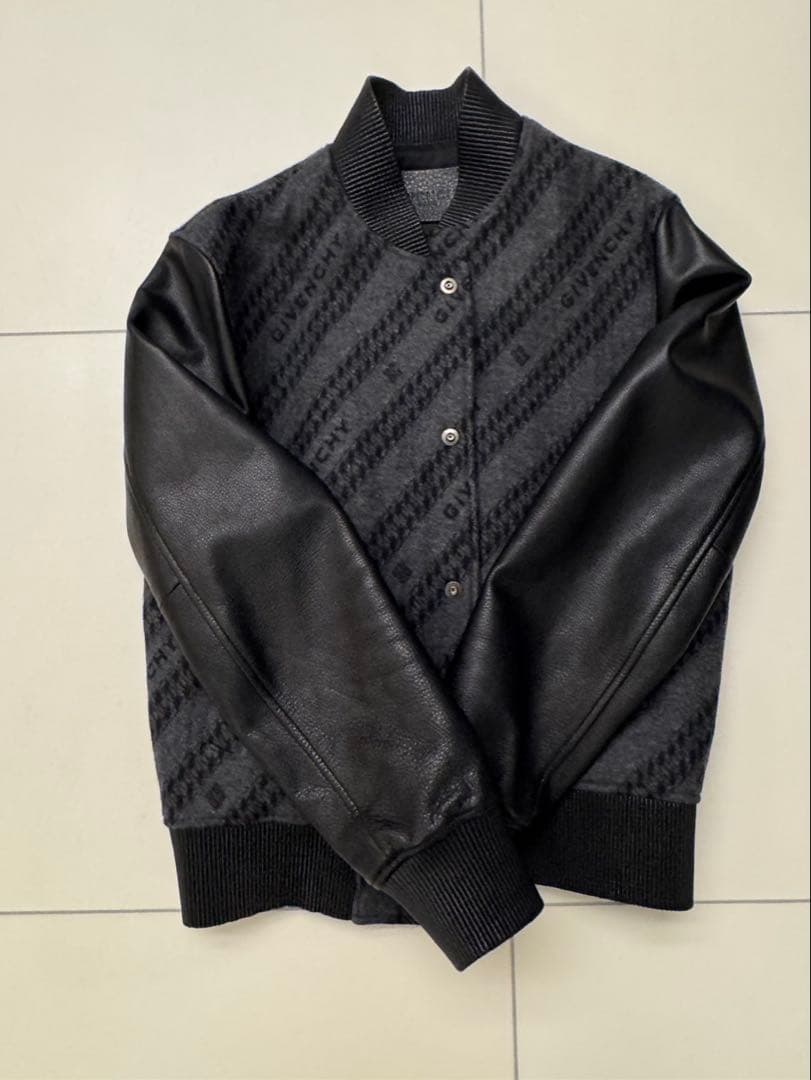 GIVENCHY Black Chain Bomber Jacket ジャケット