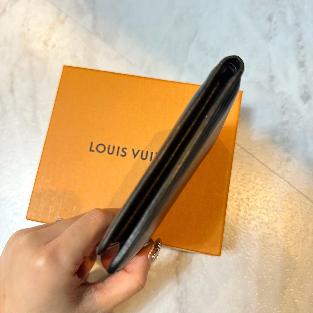 LOUISVUITTON 財布 エピ レザー ブラック ノワール 二つ折り