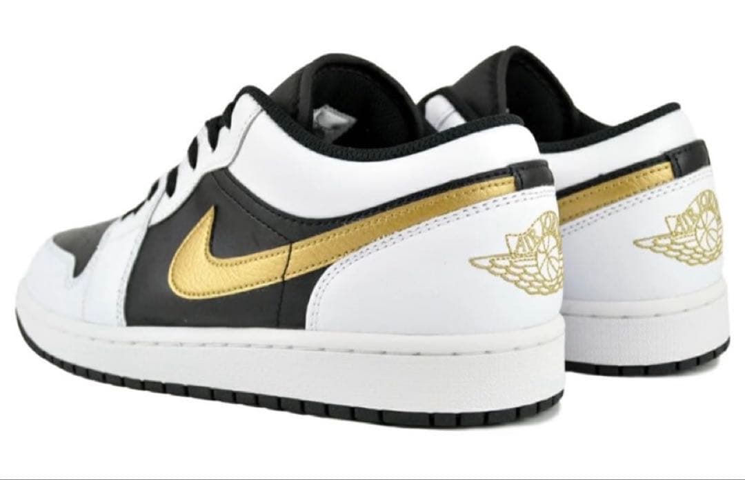 【新品未使用】NIKE AIR JORDAN ホワイトメタリックゴールドブラック