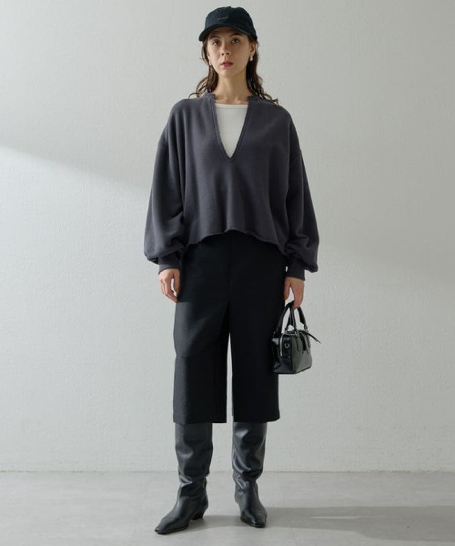 【美品】Vスウェットプルオーバー チャコール