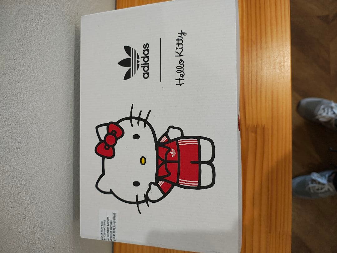 【新品未使用】adidas ハローキティ フォーラムロー GW7167 24cm