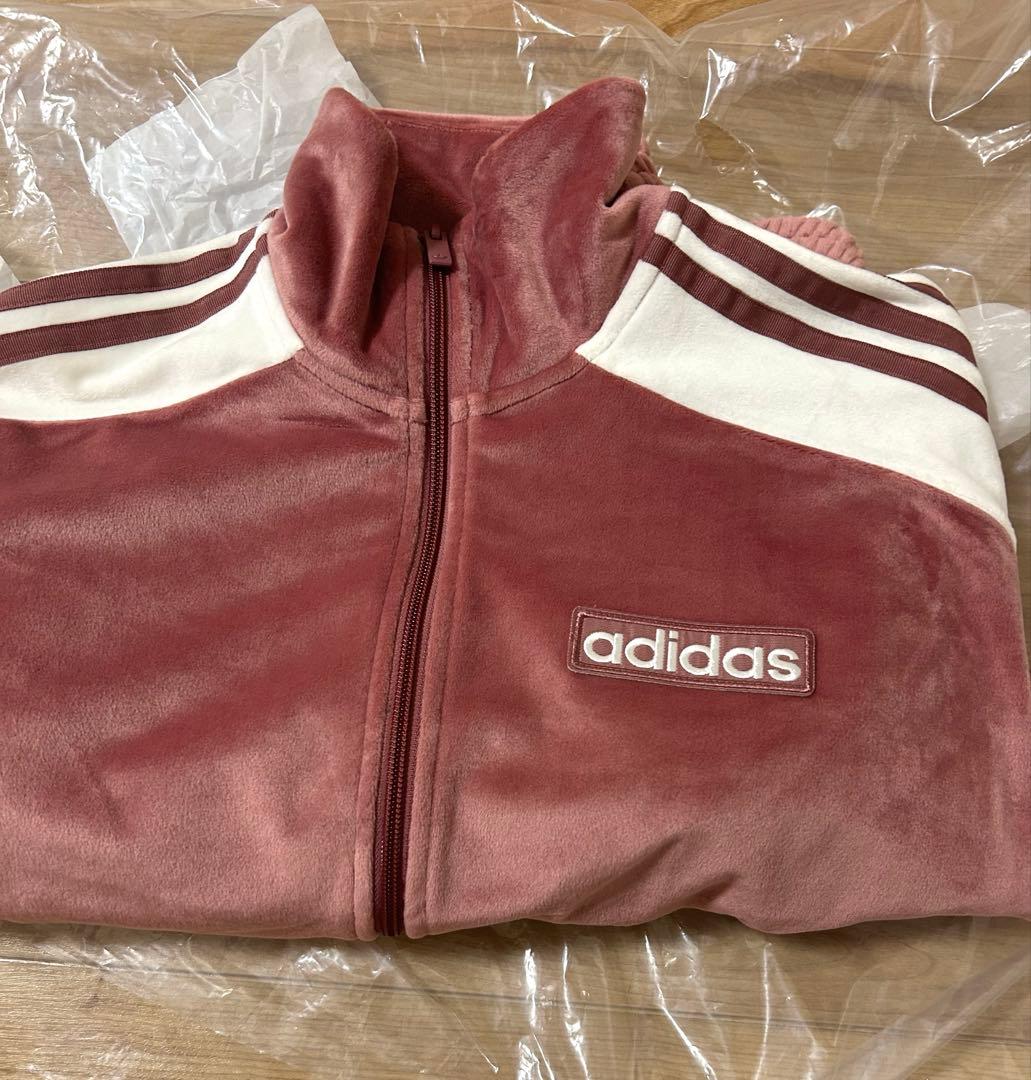 最終値下げ adidas ベロア　Mサイズ PRELOVEDCRIMSON
