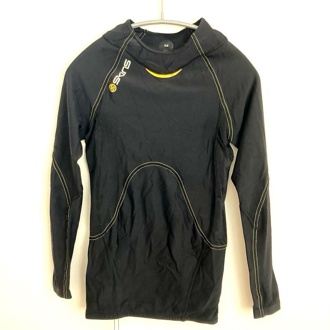 スキンズSKINSコンプレッションTシャツ　長袖トップスシャツ　メンズXS