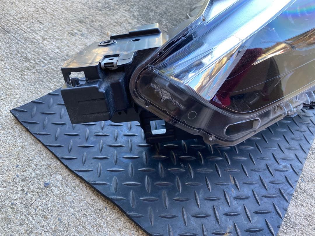 美品‼️ CX-3 マツダ純正　左側　LED ヘッドライト