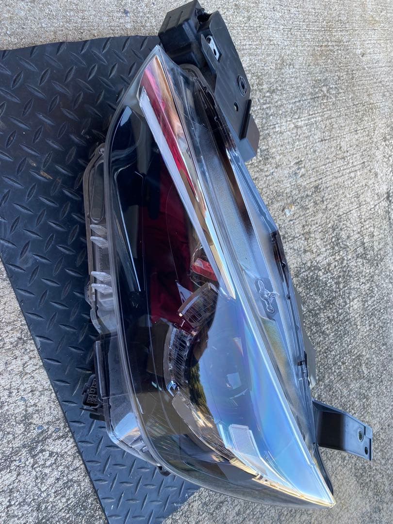 美品‼️ CX-3 マツダ純正　左側　LED ヘッドライト