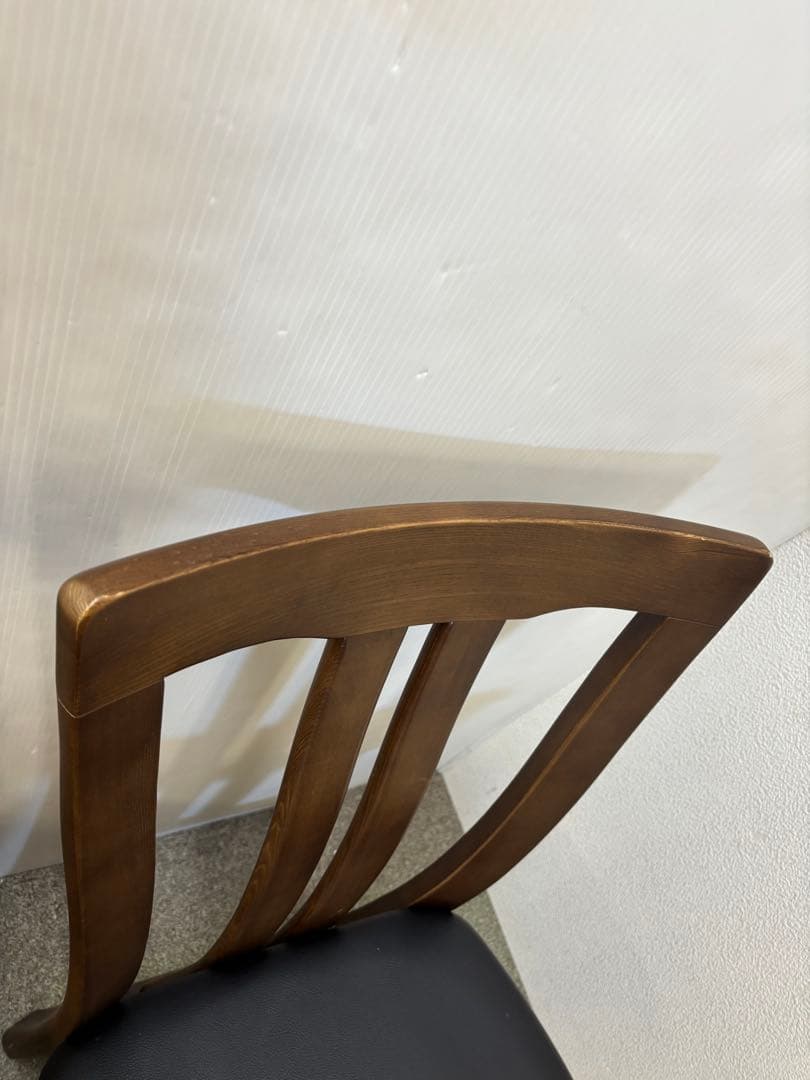 ② ダイニングチェア　２脚セット