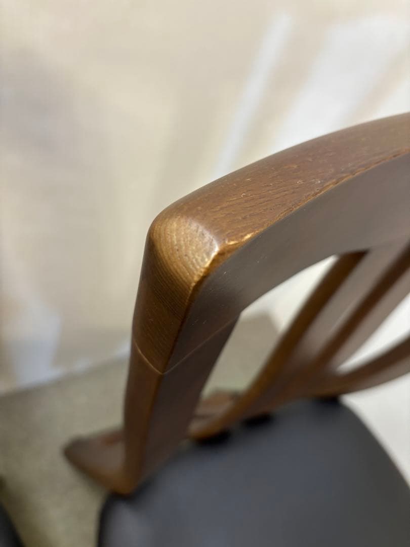 ② ダイニングチェア　２脚セット