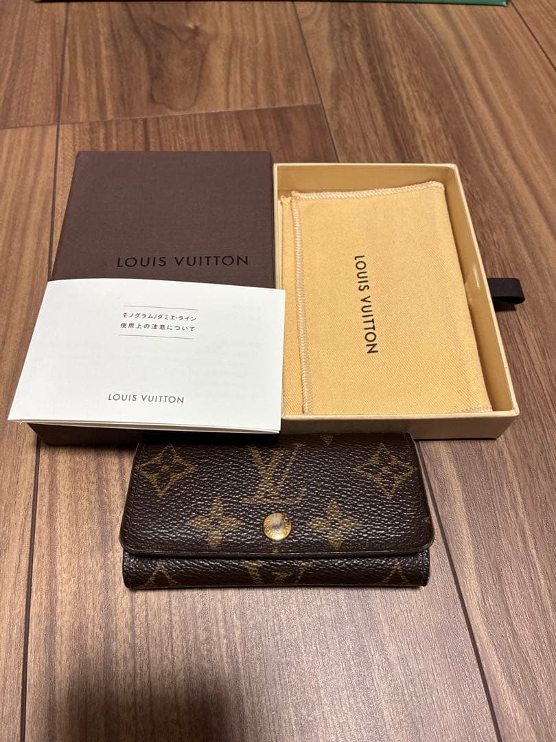 LOUIS VUITTON モノグラムキーケース
