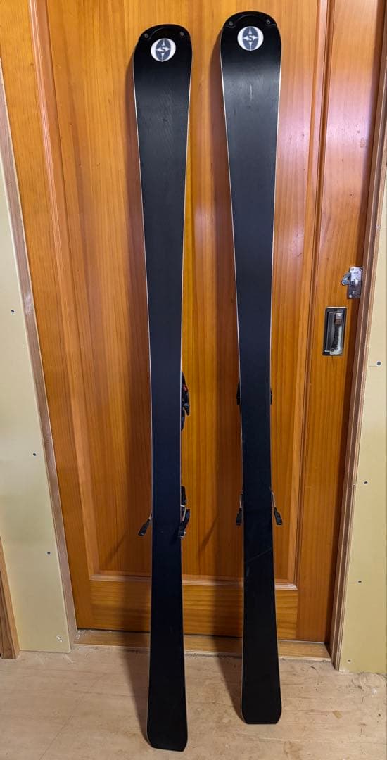 み*ん様 OGASAKA SR585 TC-SK ビンディング付 スキー板上級者