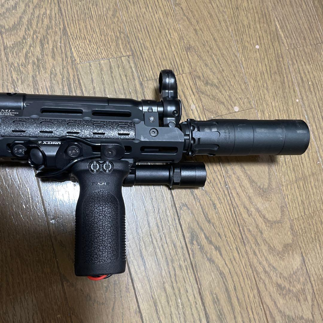 MP5 次世代電動ガン ブラック スコープ付き