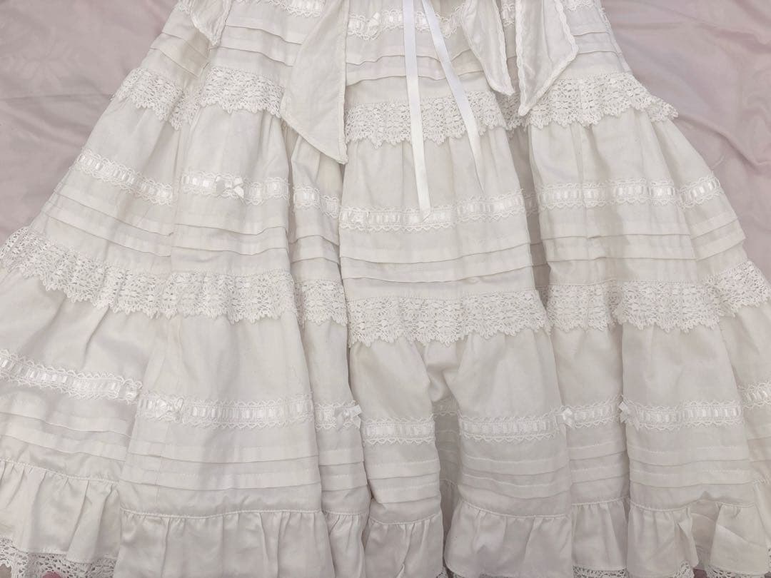 Maison de Petite Rubanジャンパースカート オフ白