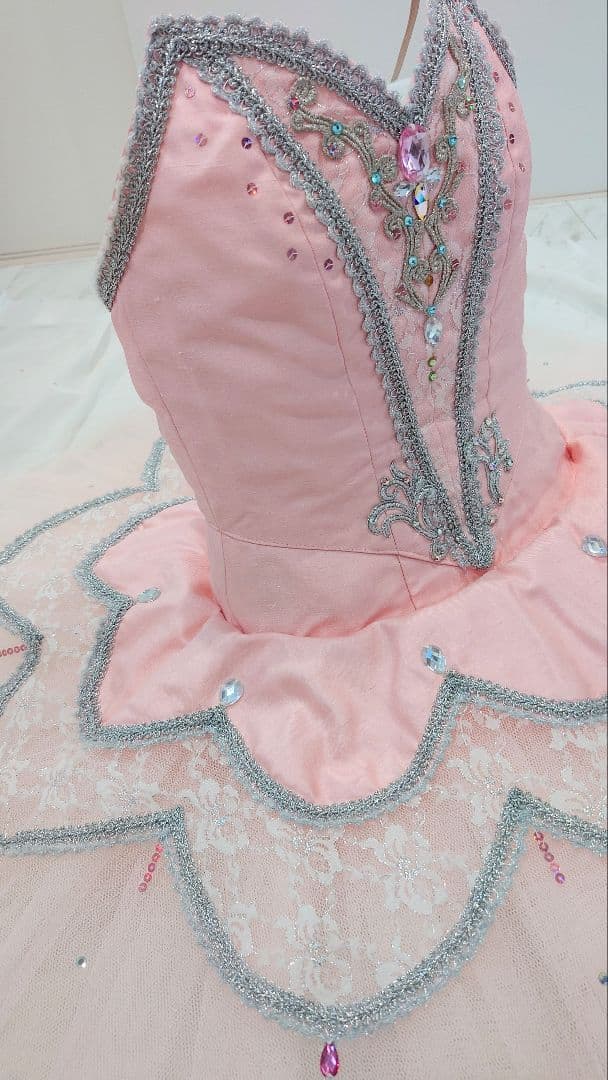 【ドルシネア、金平糖、オーロラ姫 チャコット バレエ衣裳 袖飾り付き 美品 ５号