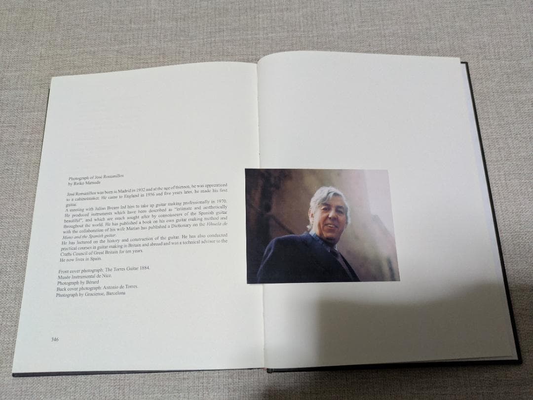 洋書 'Antonio de Torres: Guitar Maker'