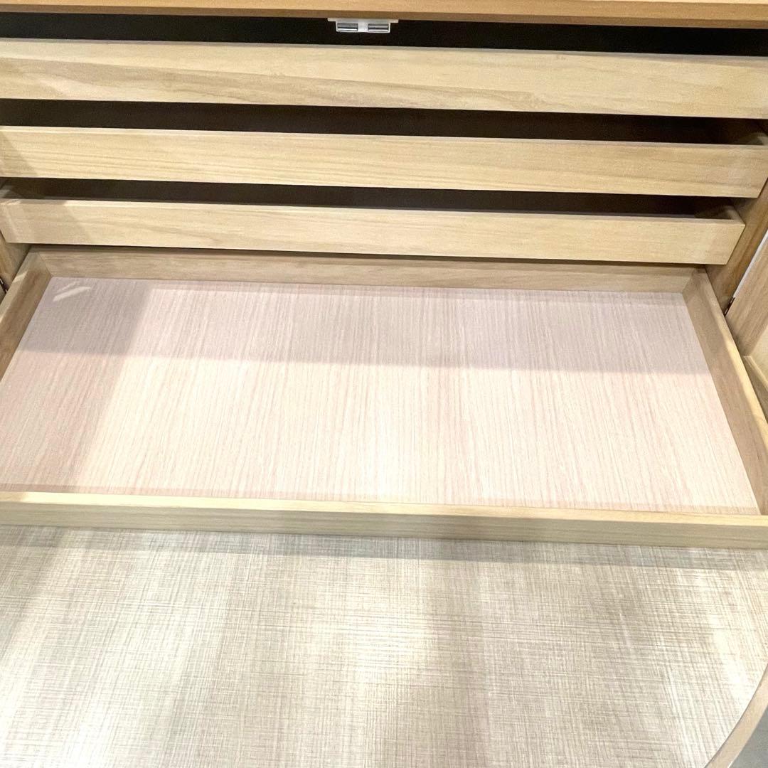 【美品】桐箪笥 小型収納棚 4段 衣装ダンス 着物 チェスト 観音開き 和装