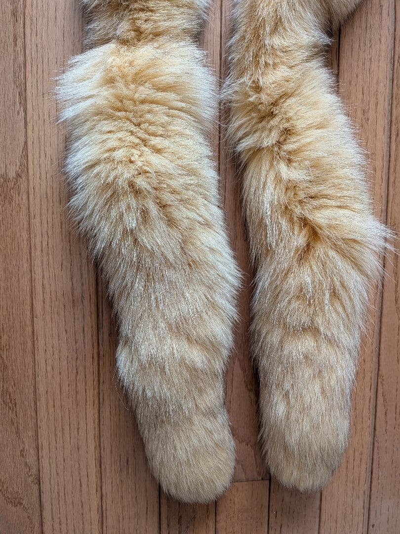 ベージュ フォックスファーロングスタイル