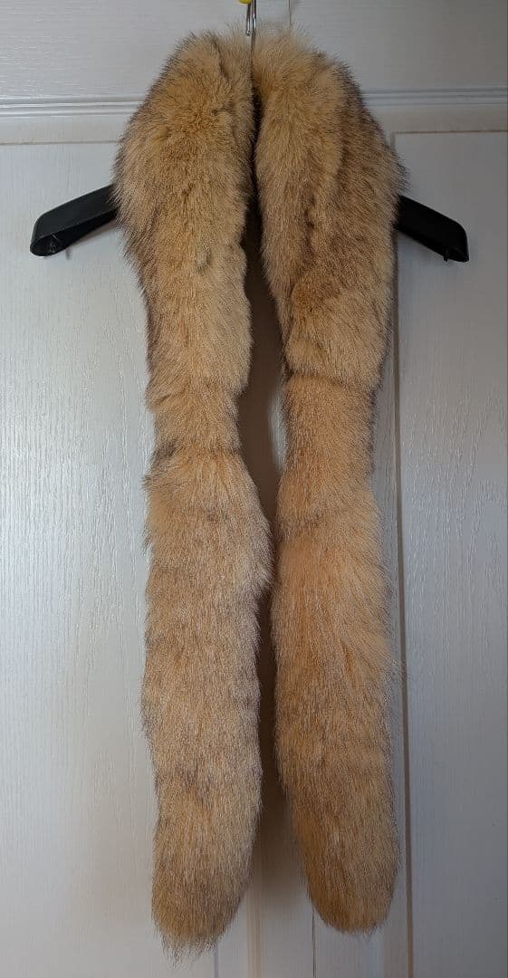 ベージュ フォックスファーロングスタイル