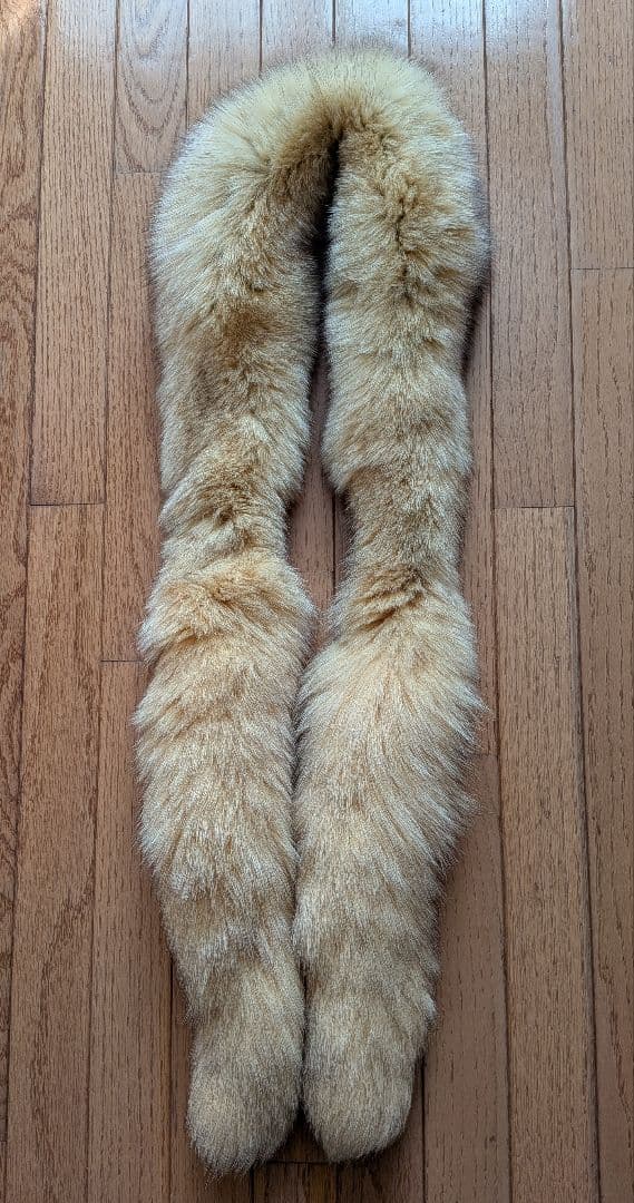 ベージュ フォックスファーロングスタイル