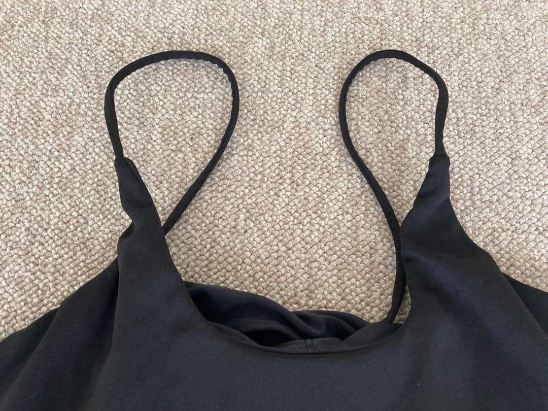 美品　ナゴンスタンス スイムウェア　トップス　ブラック