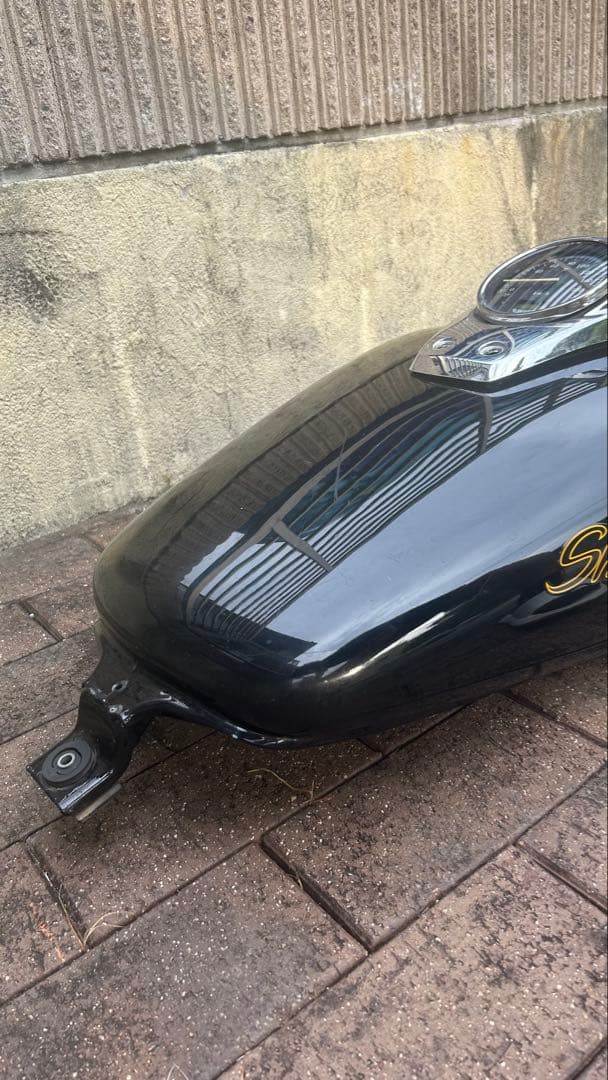 シャドウシャドウ ブラックタンク スピードメーター付き