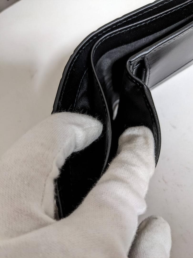 未使用品 グッチ グッチシマ ダブルG 473922 小銭入れ付き 二つ折り財布