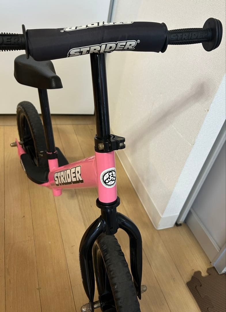 ☆美品☆ストライダー　12インチ　ピンク　キャリーケース付き