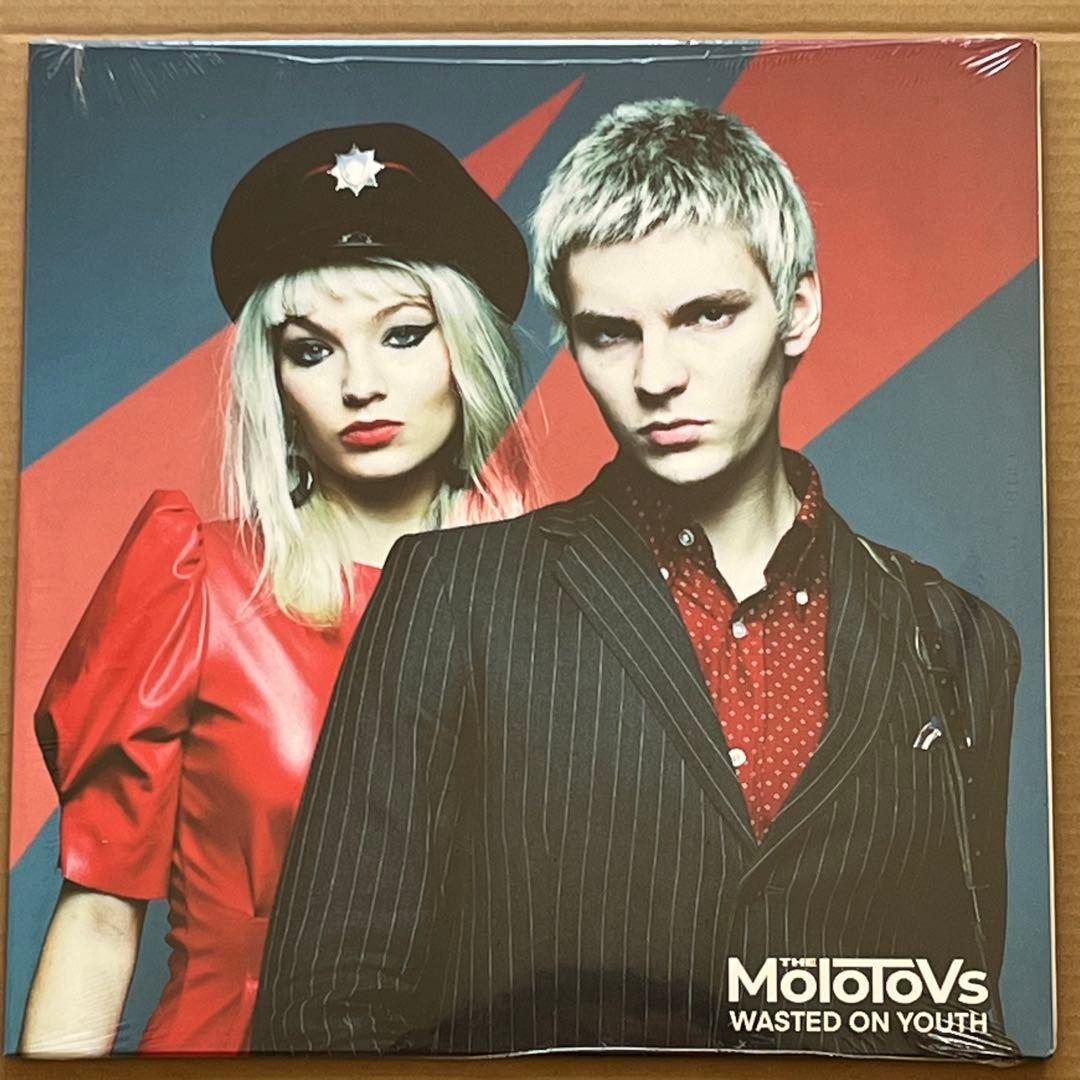 The Molotovs / Wasted On Youth限定特別ジャケット