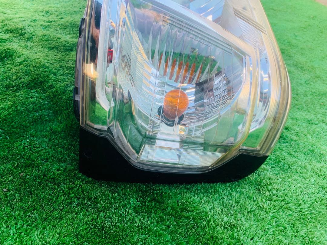 U61T ミニキャブトラック　ヘッドライト美品