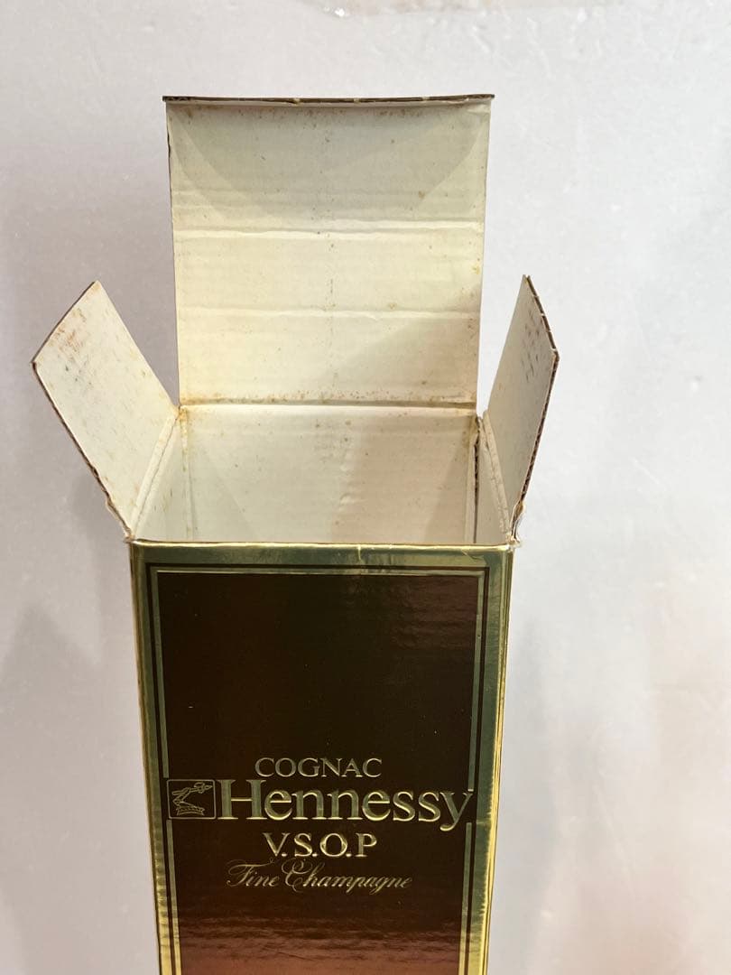 Hennessy ヘネシー ブランデー 未開栓V.S.O.P700ml 40%