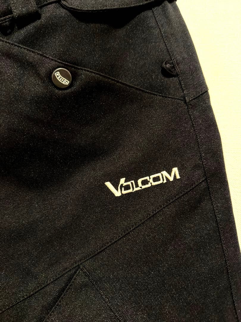 VOLCOMボルコム　 スノーボードパンツ