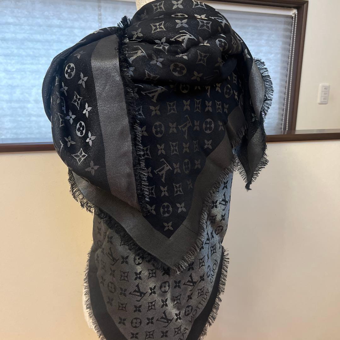 ルイヴィトン　ショール・モノグラム シャイン　黒シルバー　リバーシブル