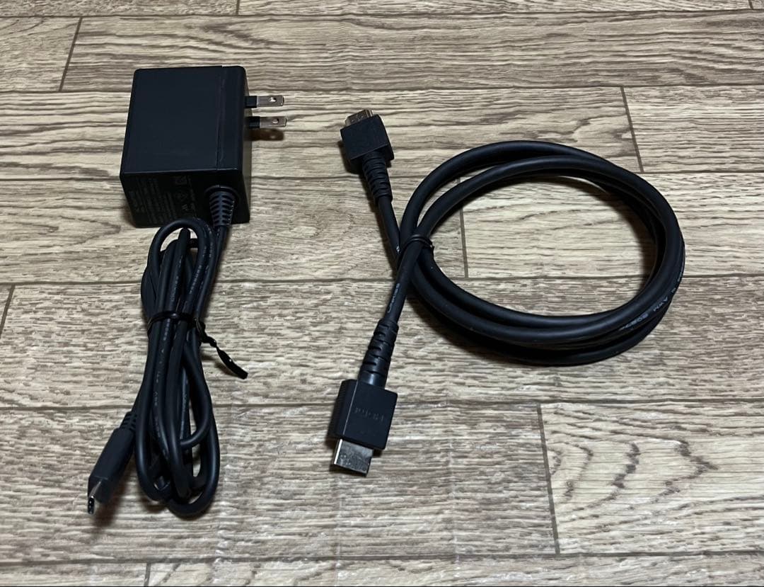 Nintendo Switch 本体 グリーンとピンク