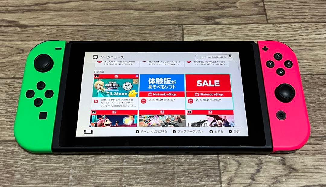 Nintendo Switch 本体 グリーンとピンク