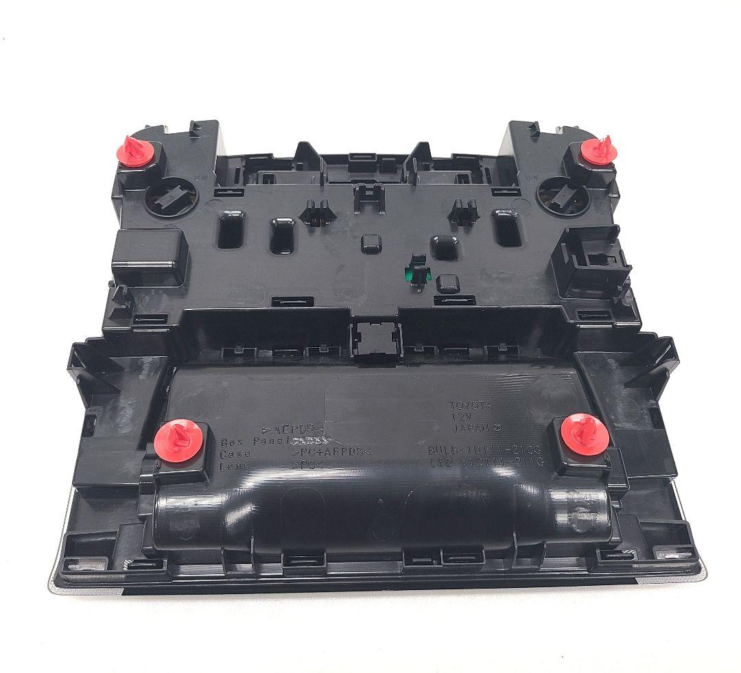 30アルファードヴェルファイアフロントルームランプユニット