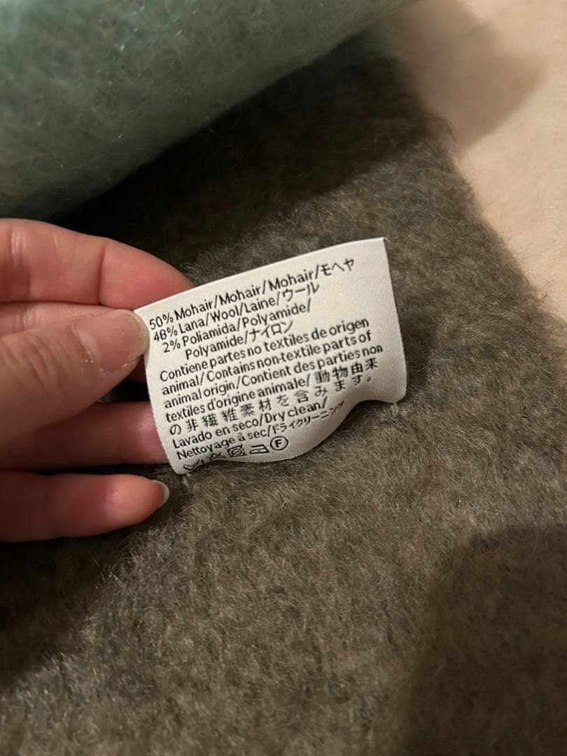 本日限定価格です‼️発送は1/4になります。LOEWE/ロエベマフラー