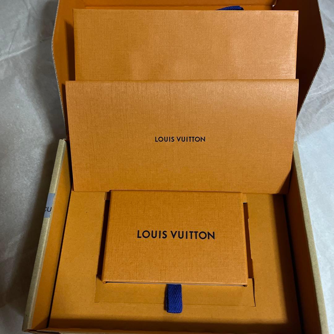 ルイ・ヴィトン　キーケース　ミュルティクレ4