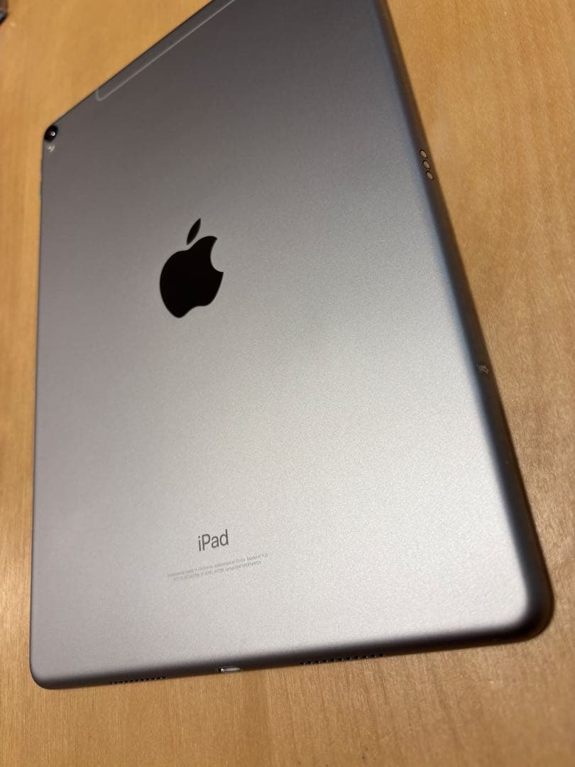 iPad Pro (10.5インチ) 256GB WiFi + セルラー