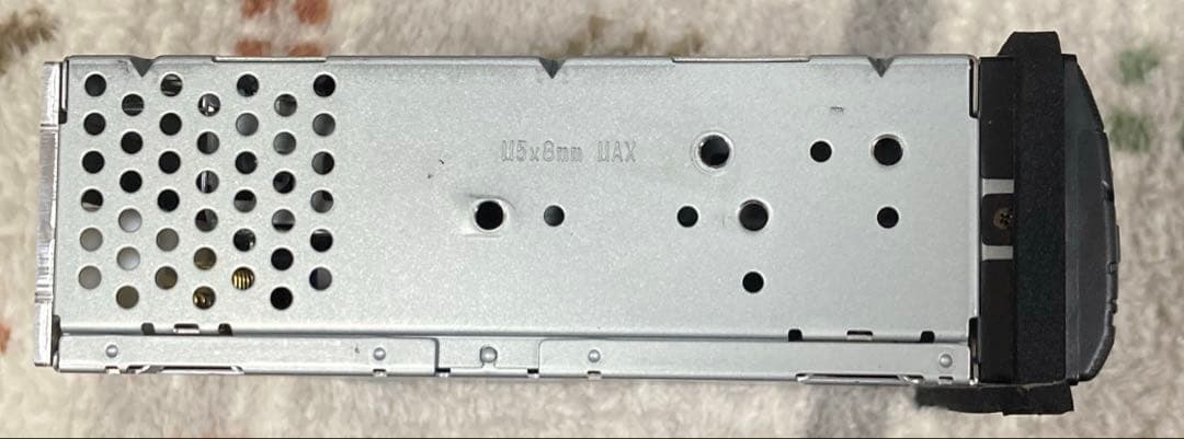 カーオーディオ　CDデッキ　　Bluetooth （24V)