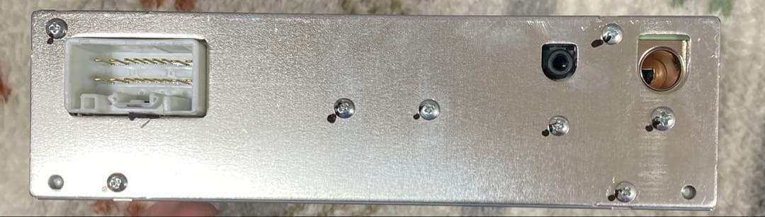 カーオーディオ　CDデッキ　　Bluetooth （24V)