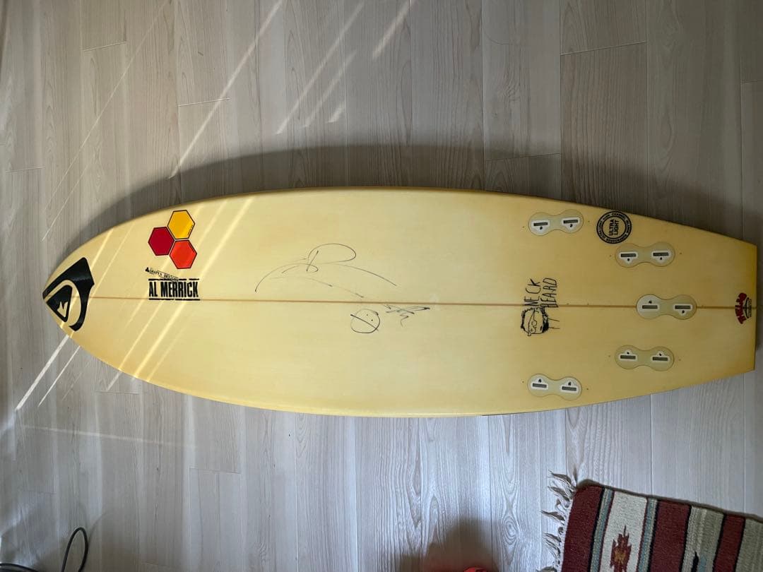 M*i様 Dane Reynolds使用ボード　AlMerrick Neckbe