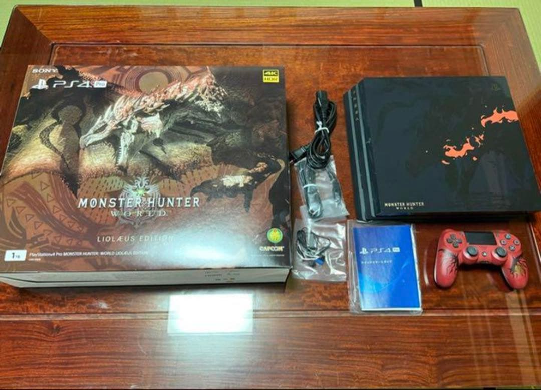 PS4 pro リオレウスエディション　SSD換装