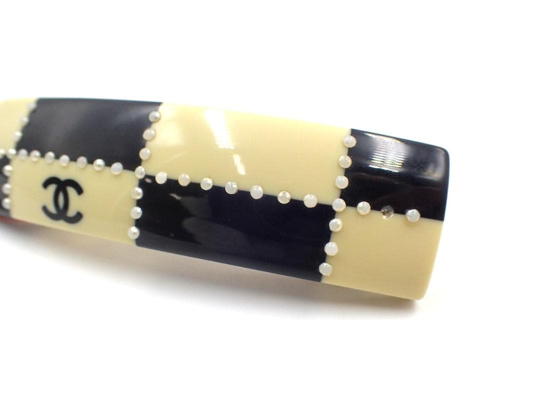 【中古】CHANEL バレッタ ココマーク プラスチック アイボリー ブラック