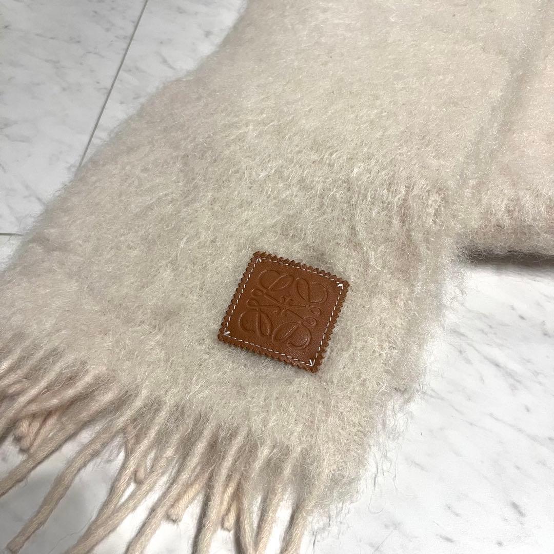 LOEWE ロエベ フリンジ付きマフラー