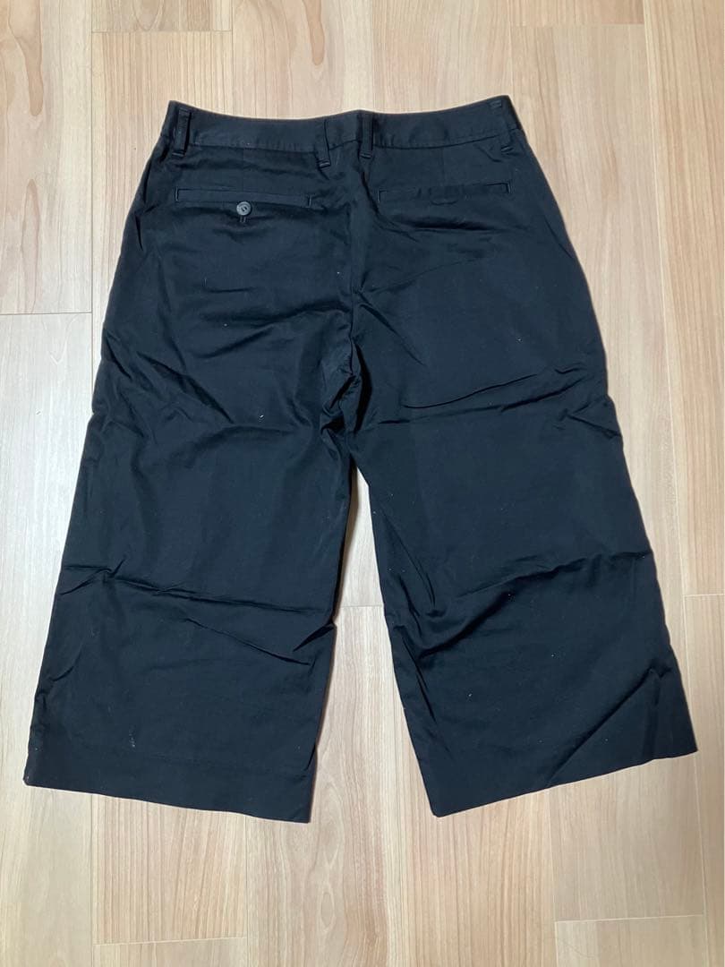 【イッセイミヤケ】七分丈パンツ 黒 サイズ2 ISSEY MIYAKE